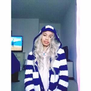 Meet your Posher, Erica